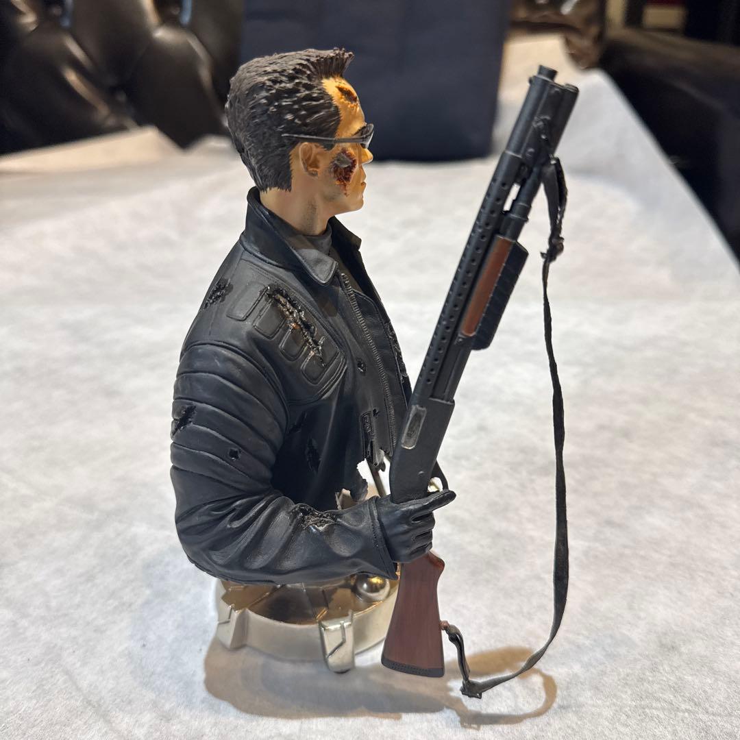 ジェントルジャイアント　ターミネーター3 T-850バトルダメージ フィギュア