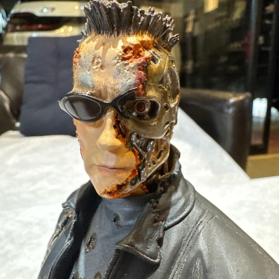 ジェントルジャイアント　ターミネーター3 T-850バトルダメージ フィギュア