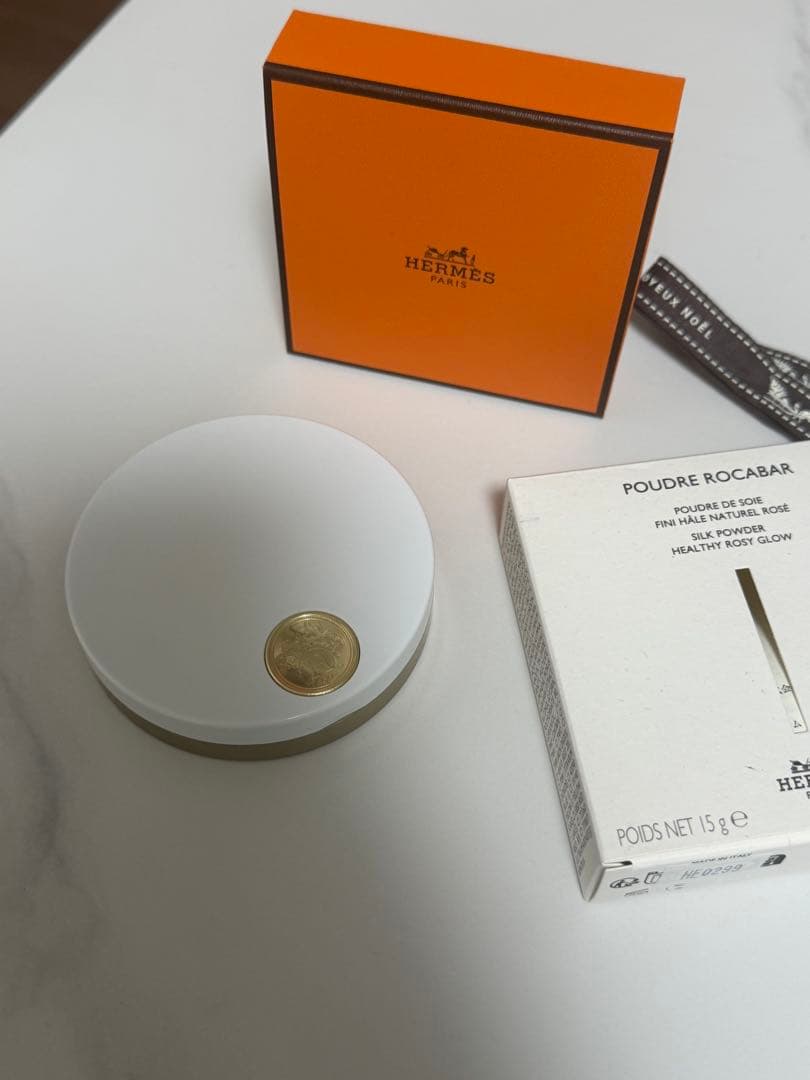 HERMES プードルロカバールフェイスパウダー