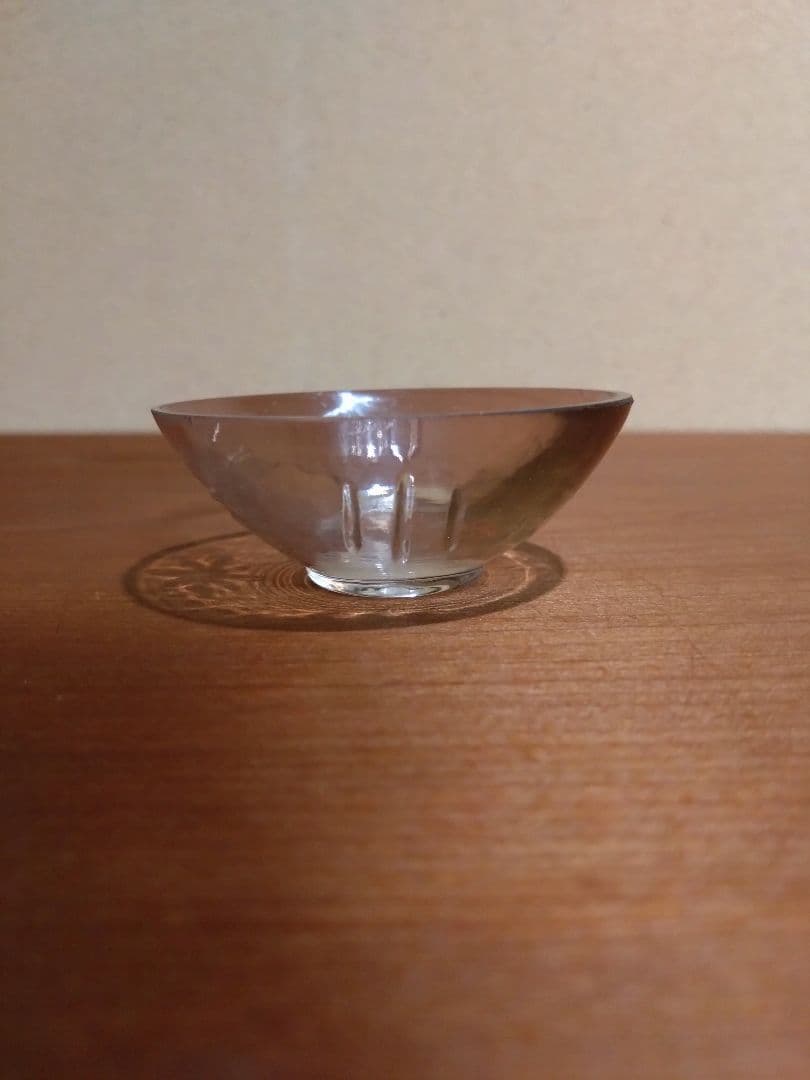 明治大正ガラス 星形菊花紋 盃