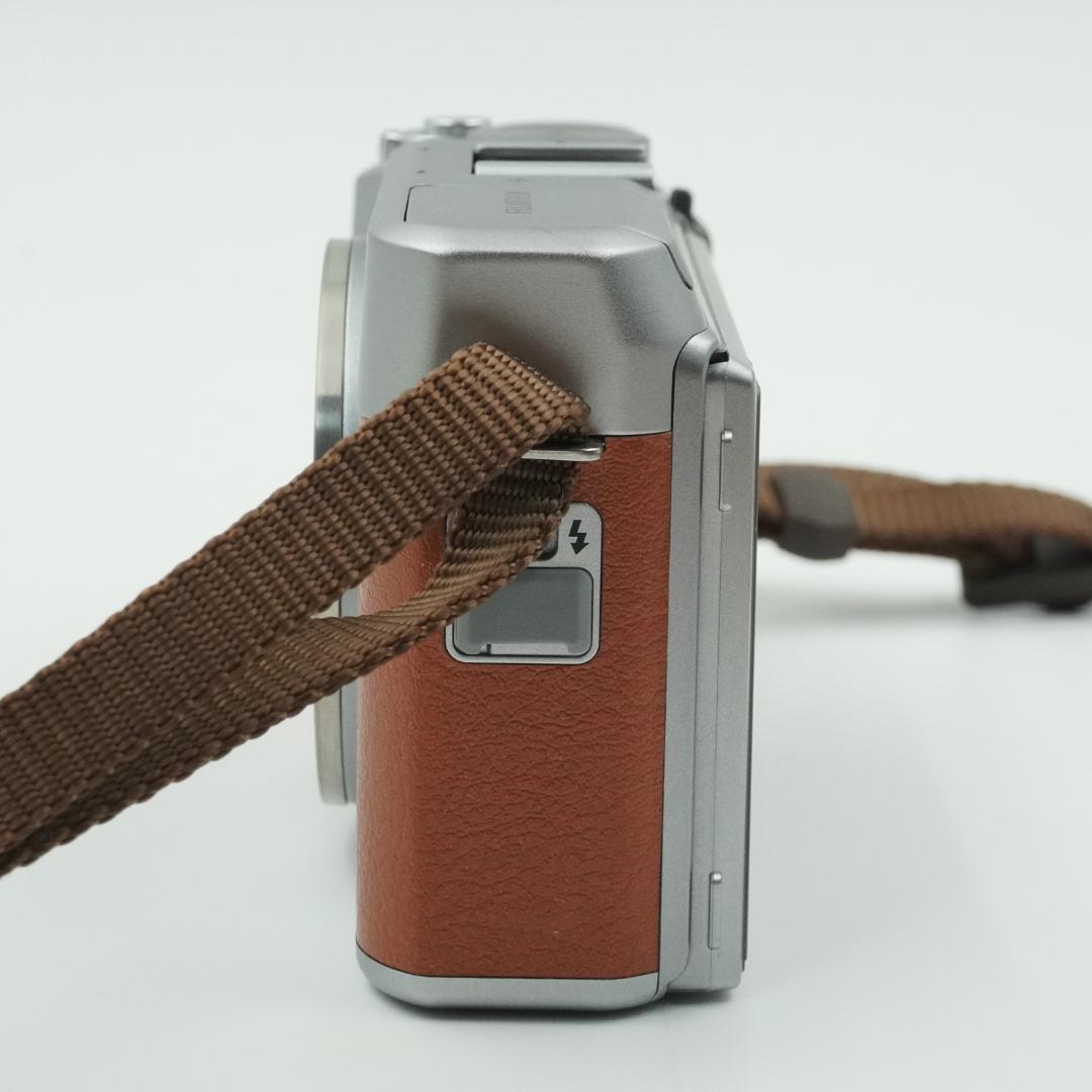 ■ほぼ新品■ FUJIFILM X-A5 レンズキット ブラウン #418