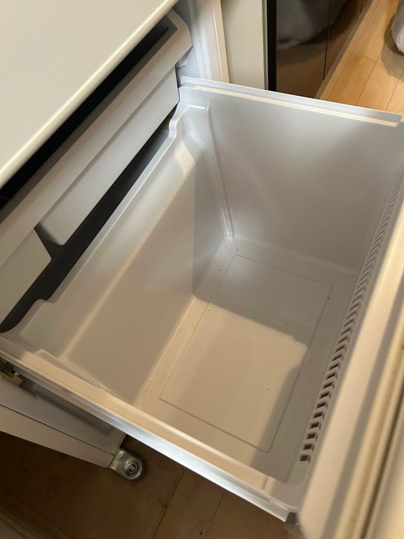 AQUA 冷蔵庫 ホワイト　AQR-20M