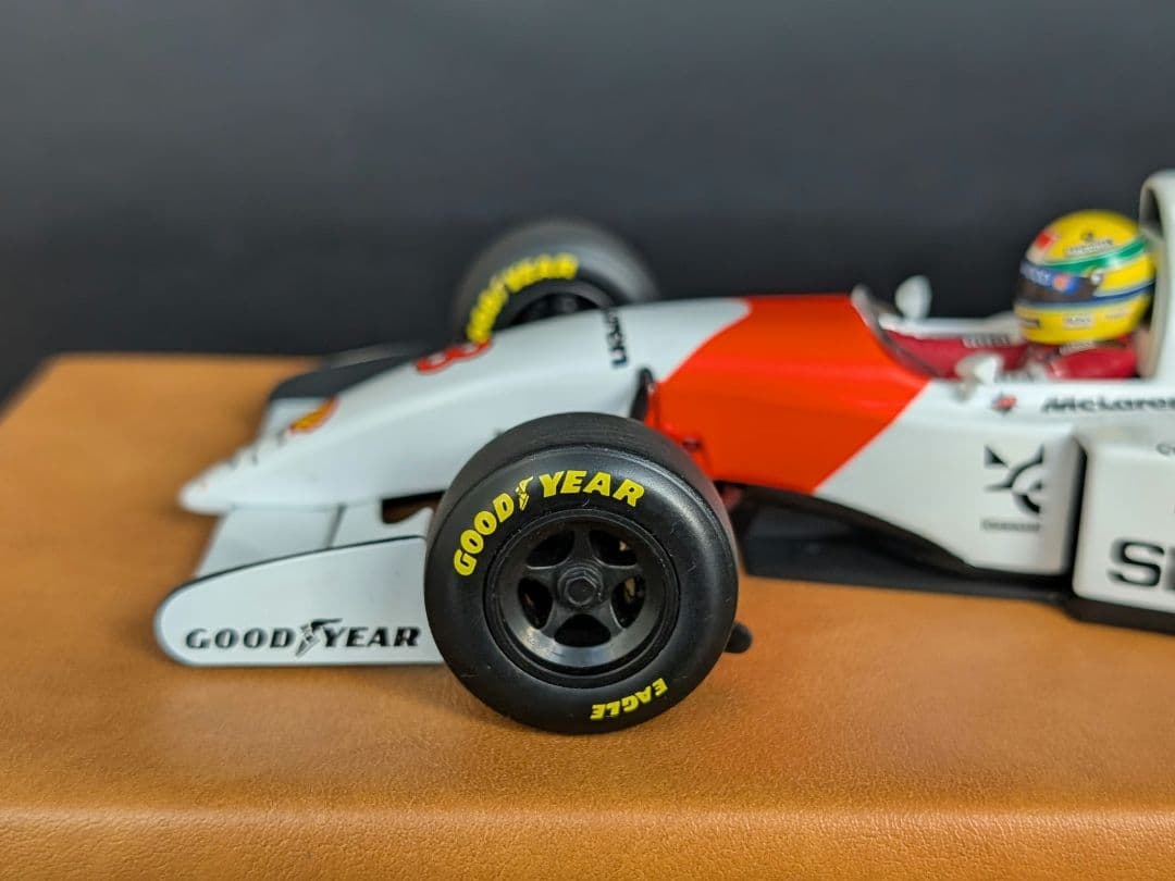 ミニチャンプス 1/18 マクラーレン ホンダ MP4/8 1993 A.セナ