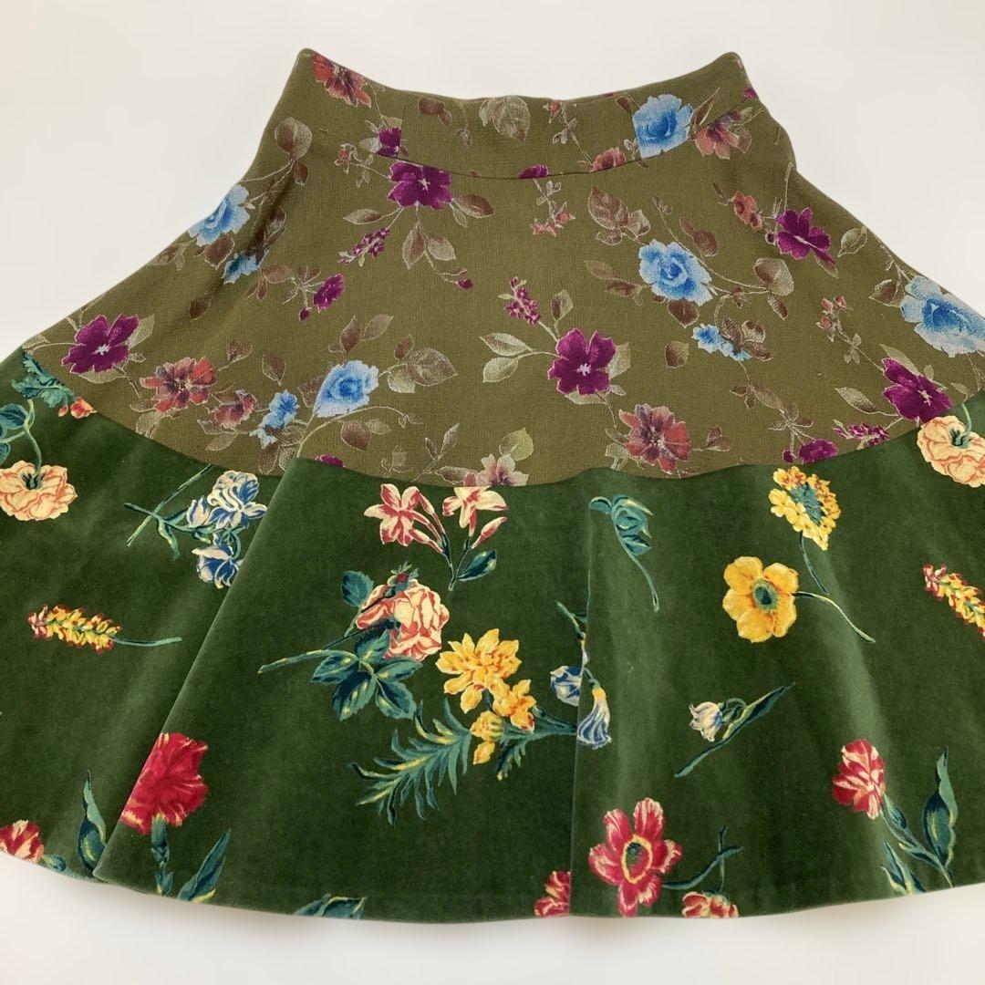 フレアスカート オリーブグリーン 花柄