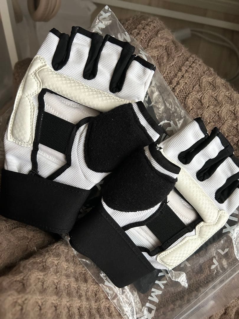 LAVA　ボクシンググローブ　バーネススタイル　Mサイズ