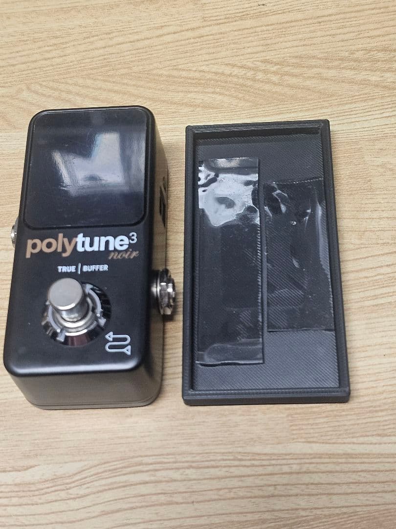 ギター用ペダルチューナー　POLYTUNE 3 NOIR