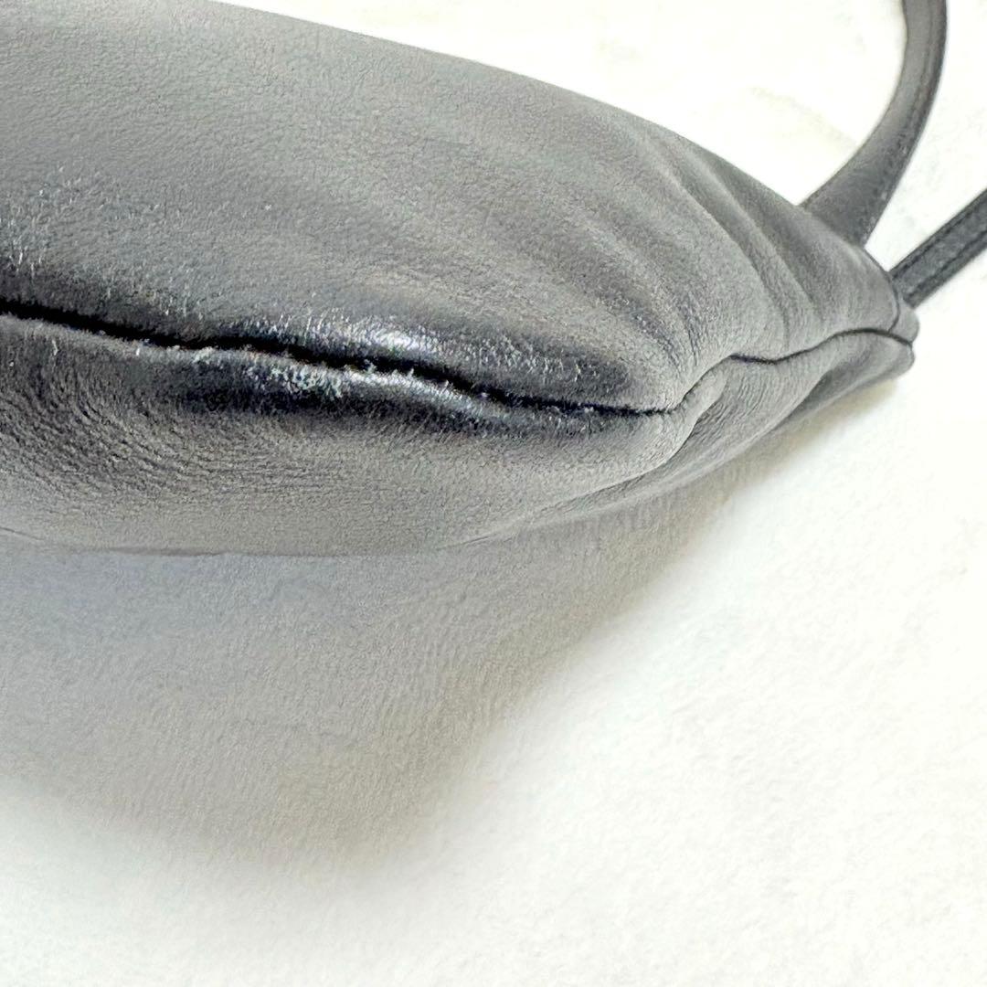 ◆アニエスベー◆ショルダーバッグ エンボスロゴ レザー 黒 サコッシュ