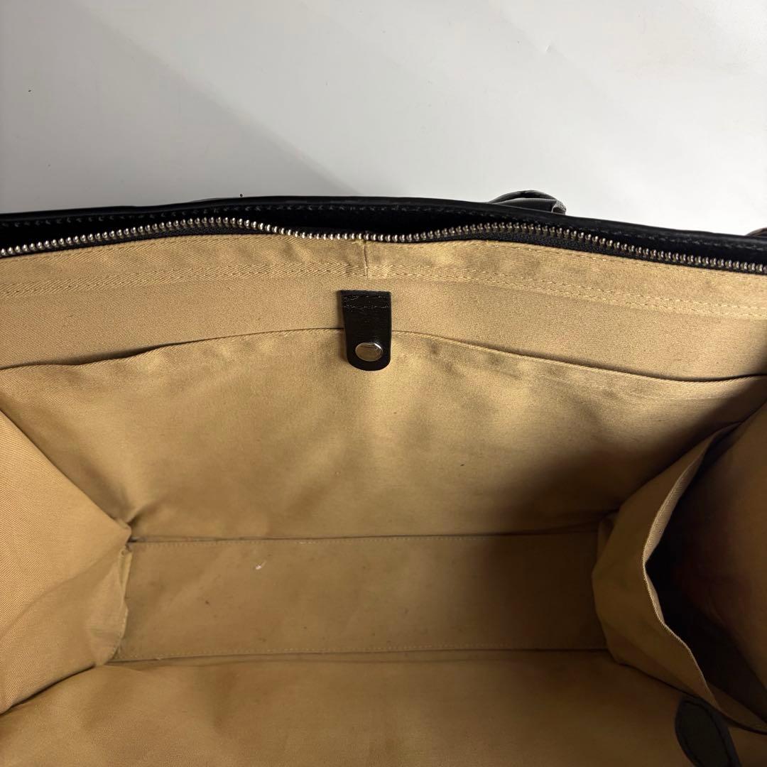 【美品】ウルティマトーキョー　ビジネスバック　ブリーフケース　A4可　レザー