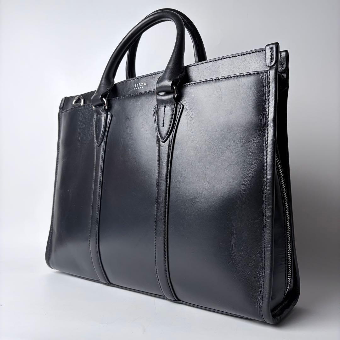 【美品】ウルティマトーキョー　ビジネスバック　ブリーフケース　A4可　レザー