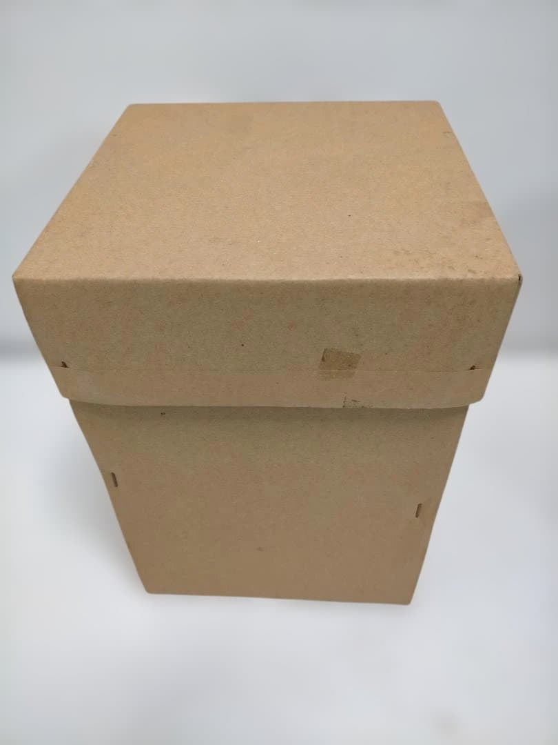 【送料無料】陶器製 骨壺 未使用品 蓋付き 和柄 共箱あり 251225-10T