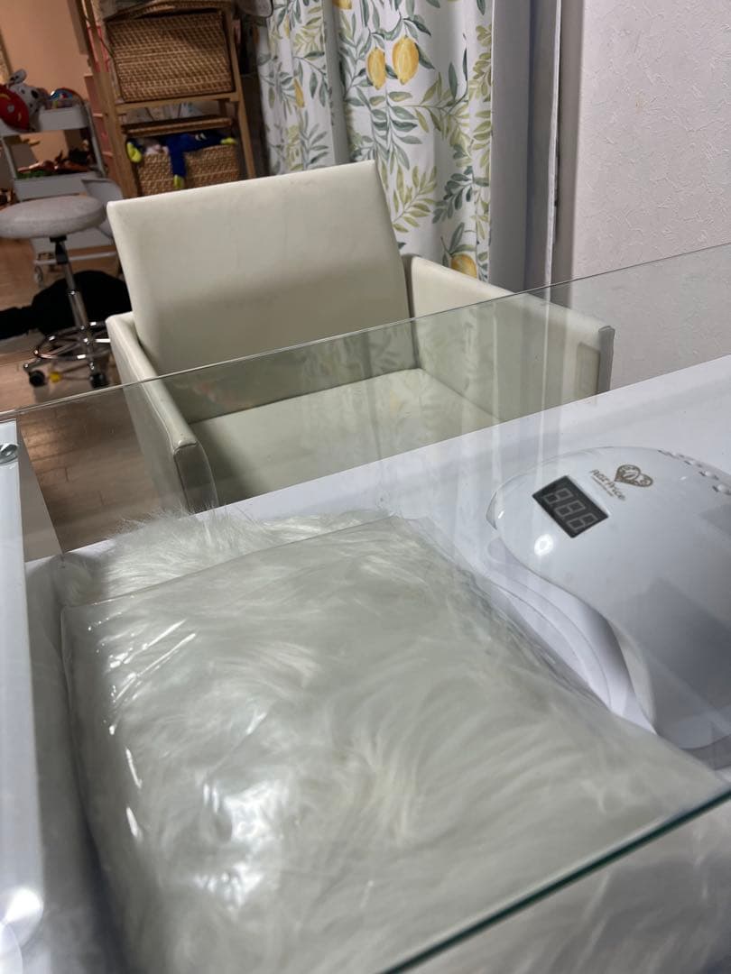 【直接引取限定】　LOWYA ネイルデスク　椅子　おまけ付