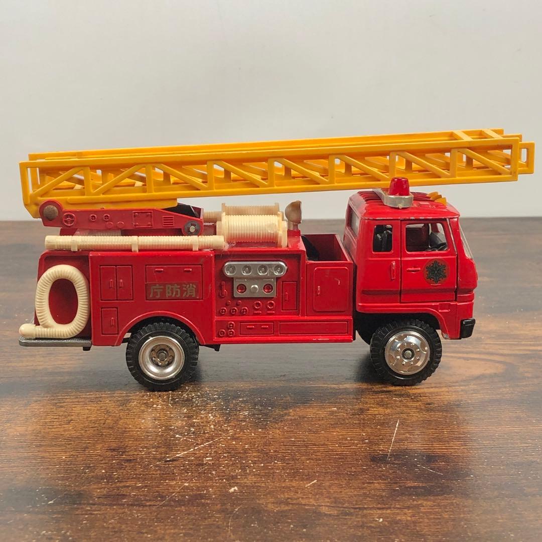 ヨネザワ ダイヤペット いすゞ 梯子消防車 1/40 日本製 希少 レア
