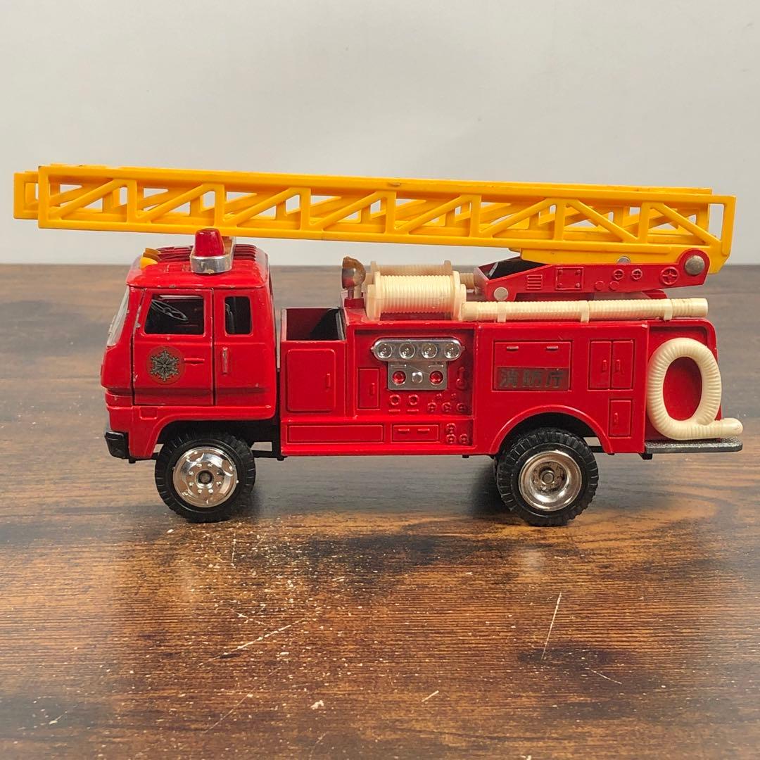 ヨネザワ ダイヤペット いすゞ 梯子消防車 1/40 日本製 希少 レア