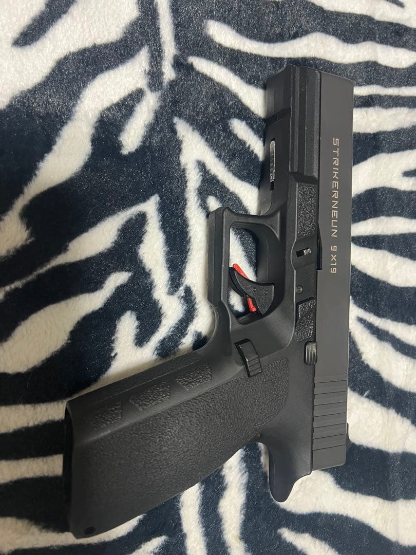 Carbon8カーボネイトストライカー9 CO2ブローバック マガジン3本セット