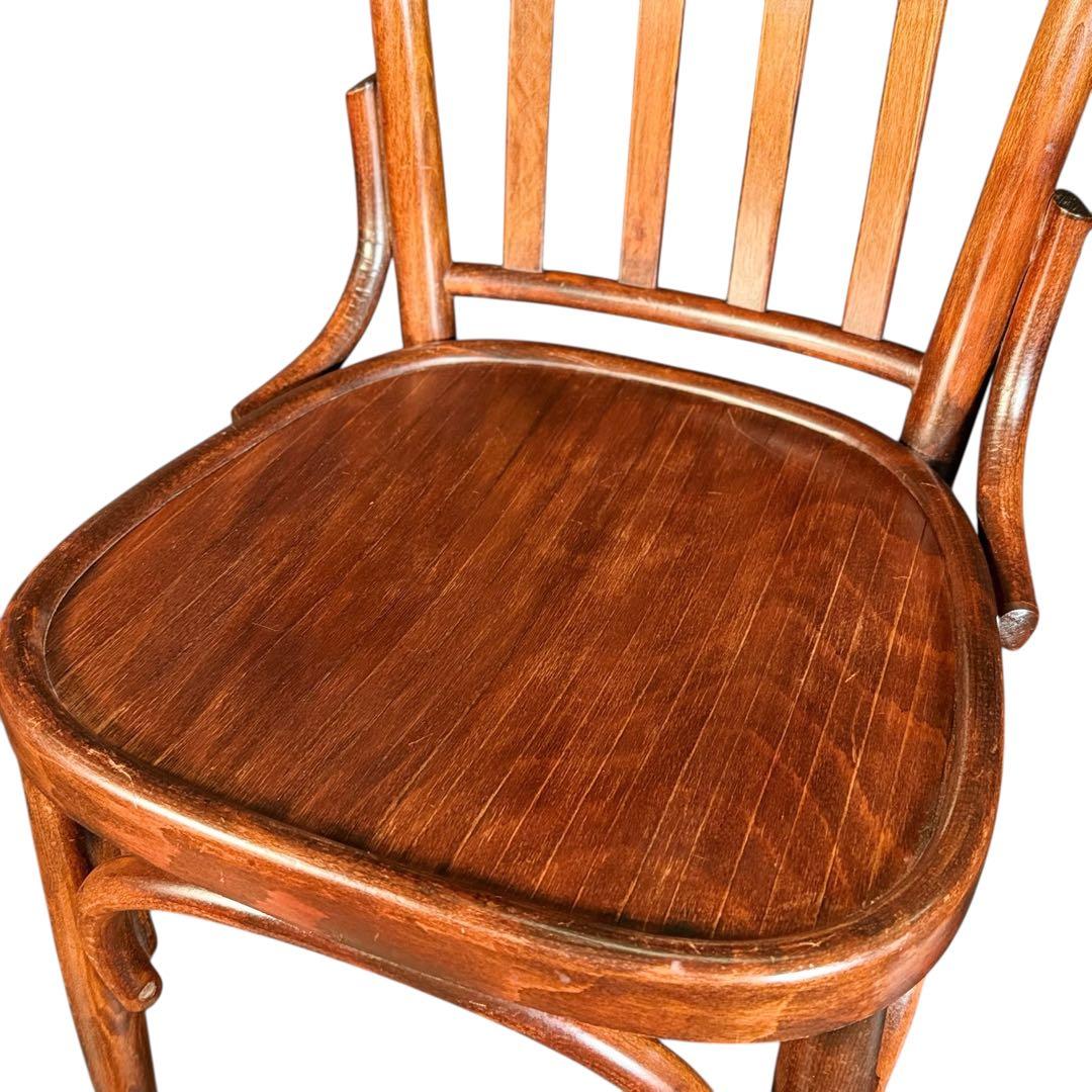 HR780 【マイナスネジ多用】　古いベントウッドチェア