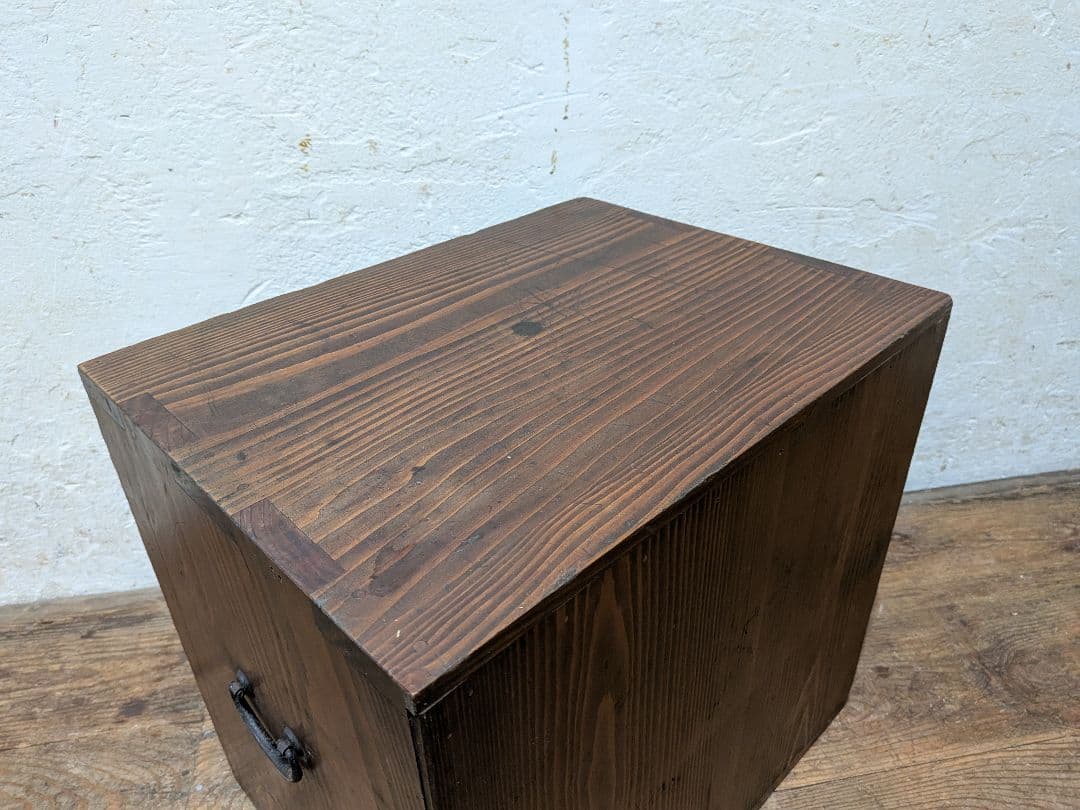 1111 アンティーク　ダイヤガラスのキャビネット　飾り棚　ケース　古家具レトロ