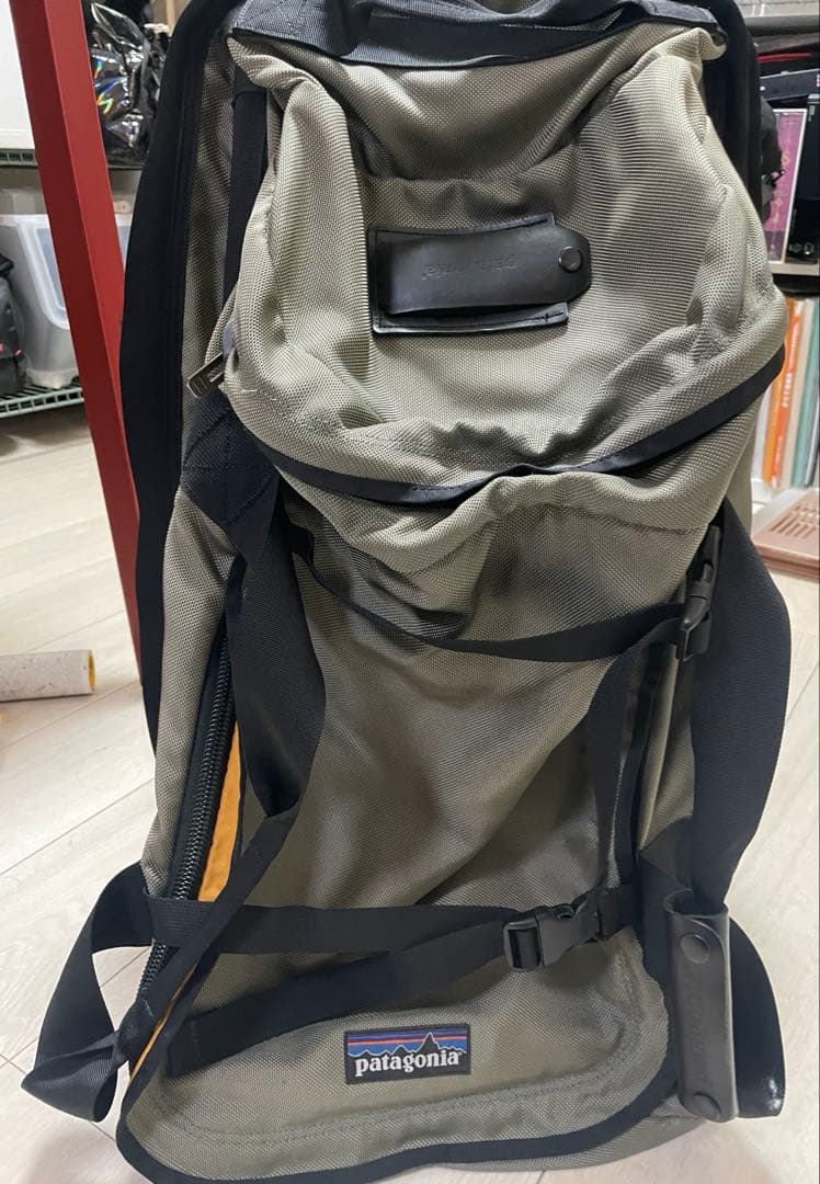 名作Patagonia キャリーケース Freight Liner 激レアカラー