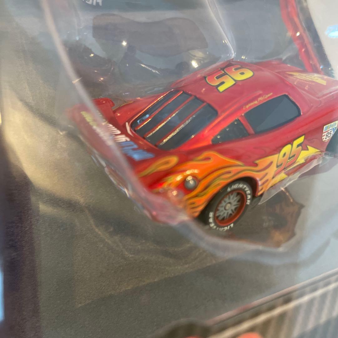 激レア カーズ トイザらス メタリック マックィーン 非売品 未開封 ピクサー