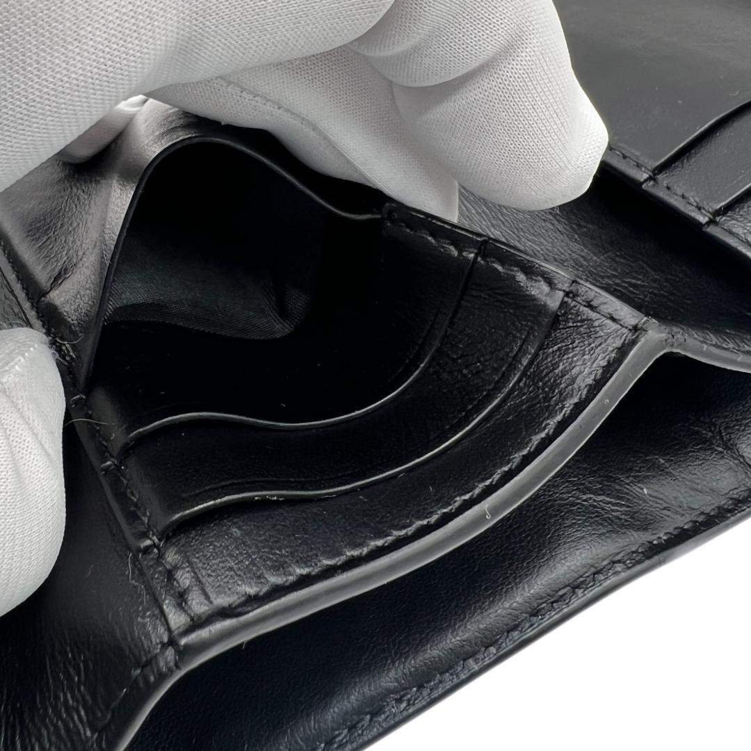 こんけー　BOTTEGA VENETA　黒　カセット レザー三つ折り財布