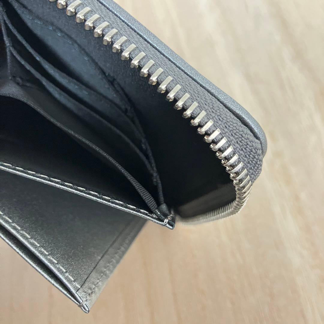 新品未使用✨ヒロコハヤシ✨カテーナ✨ファスナー式✨二つ折り財布✨シルバー