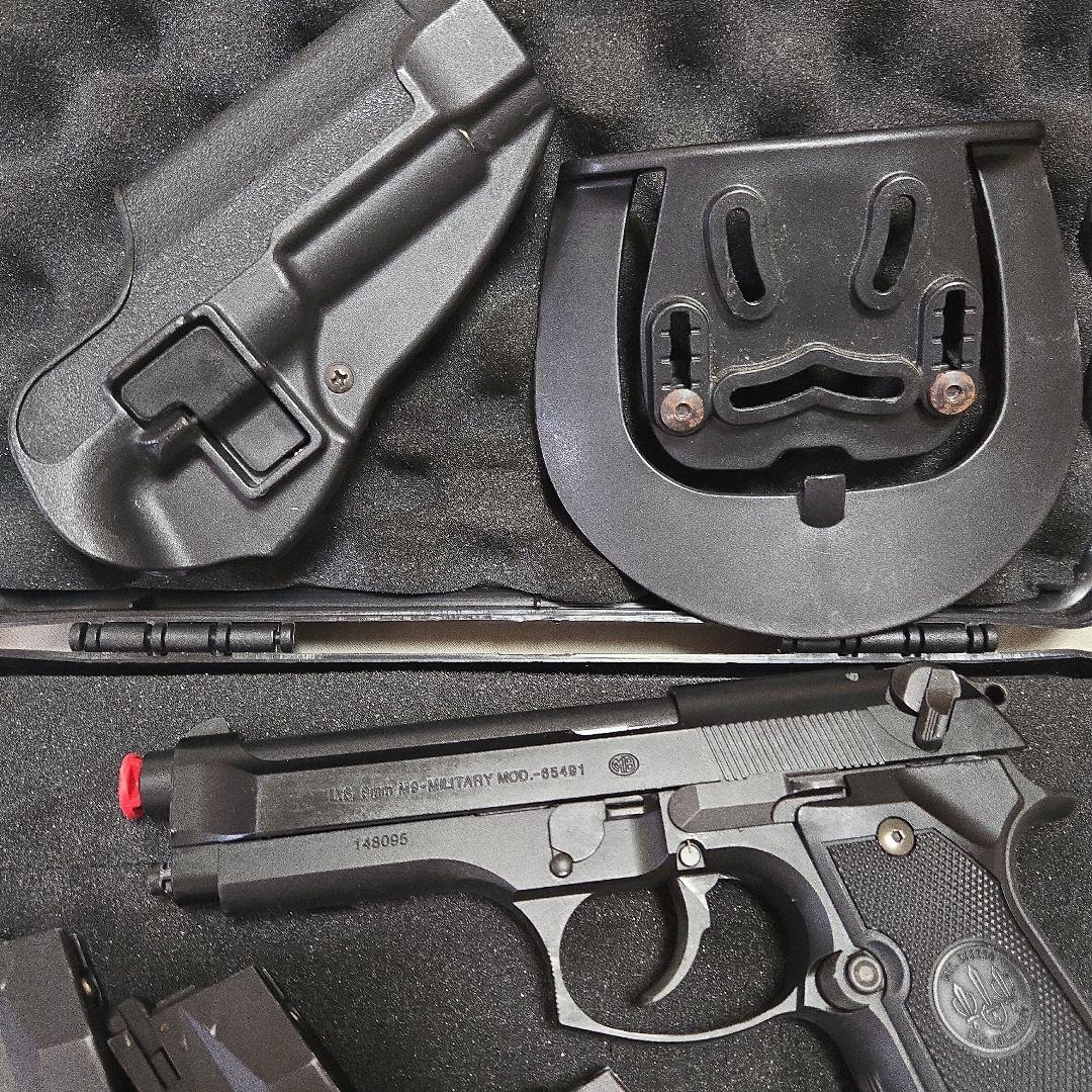 M9 ガスガン マガジン3本付き ブラック