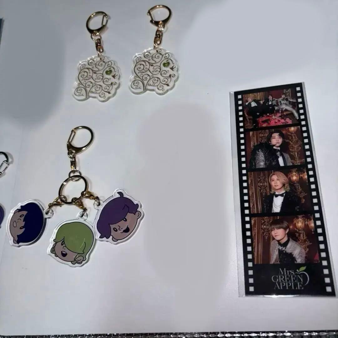 ミセスグリーンアップル キーホルダー、ステッカー、ポストカード