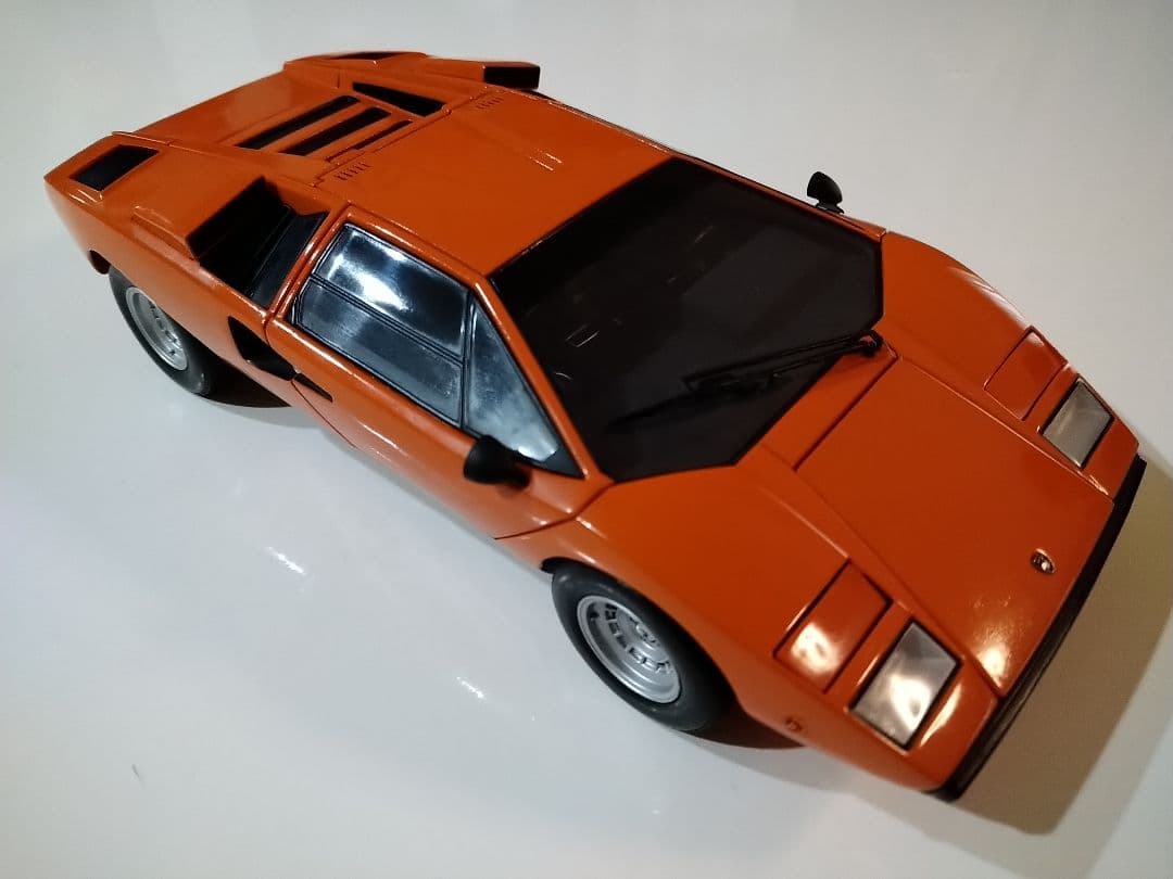 車　ＫＹＯＳＨＯ　1/18　ランボルギーニ　カウンタック　ＬＰ４００　ミニカー