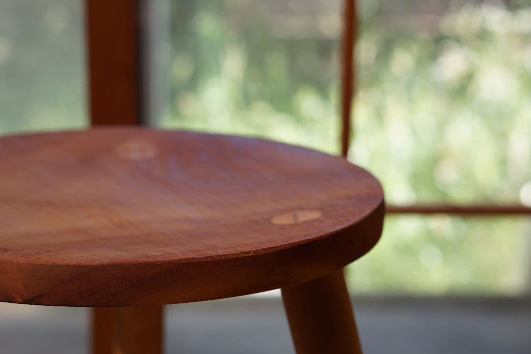 〜お部屋に置くだけで、なぜかほっとする〜 桜のスツール