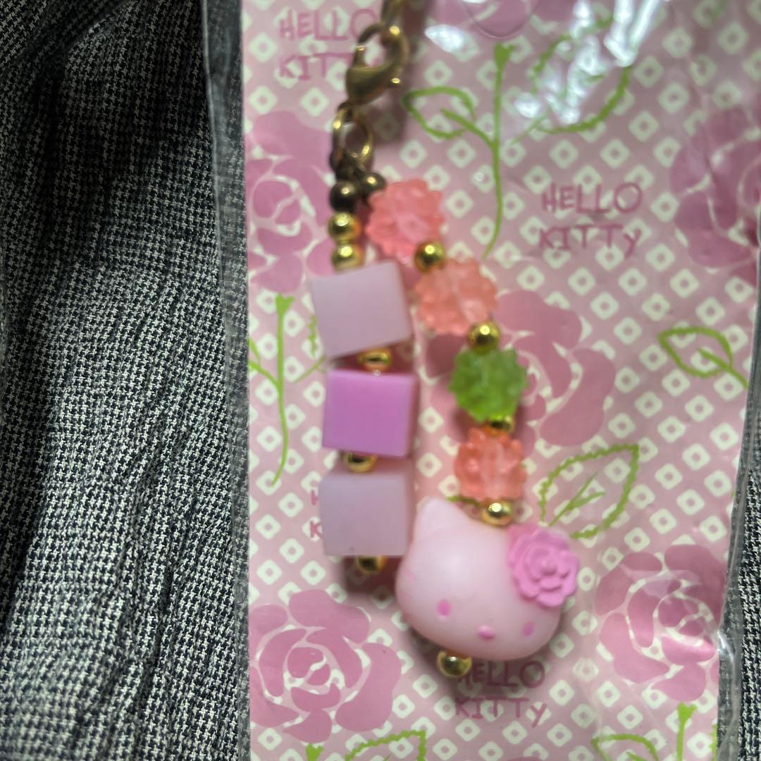 新品❤️サンリオ HELLO KITTY ハンナリ　ハローキティ ストラップ