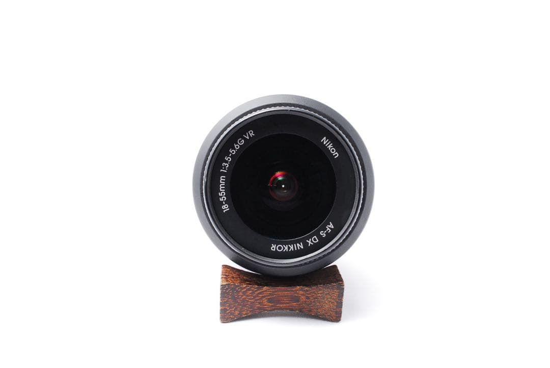 軽量・コンパクト❤️Nikon D3000 ❤️デジタル一眼レフカメラ初心者でも安心