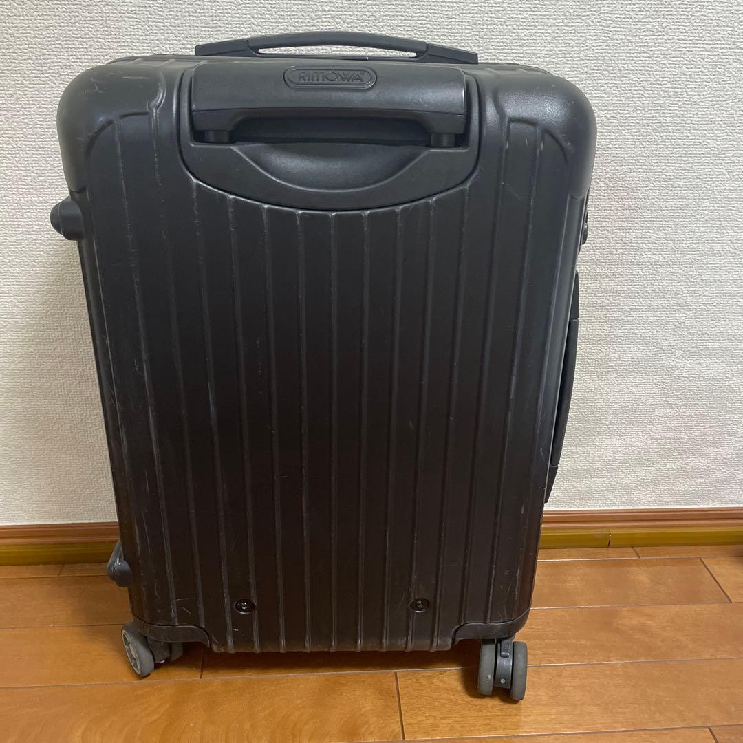 中型 ブラック キャリーケース TSAロック　RIMOWA 破損あり
