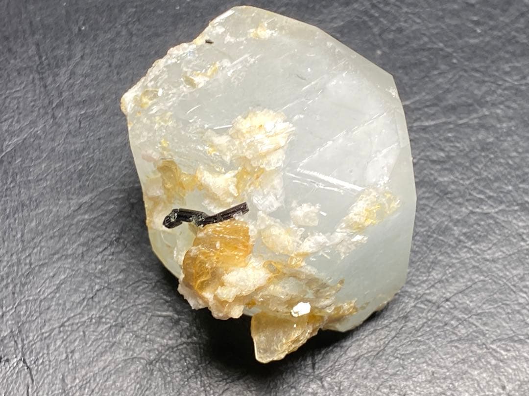 アクアマリン　赤雲母　71g