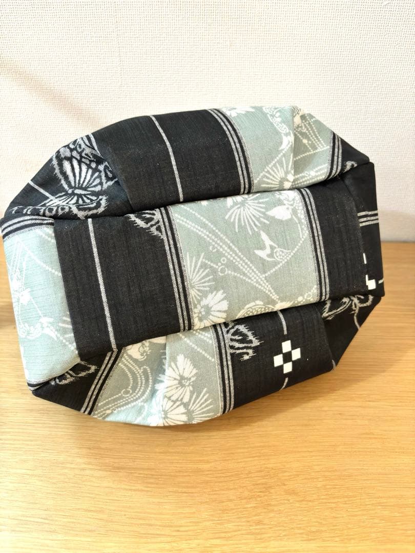 和装バック着物バック琉球柄　蝶と鯉みんさー柄（黒グレー）　入学卒業結婚七五三振袖