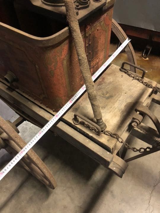 レトロ　消防ポンプ