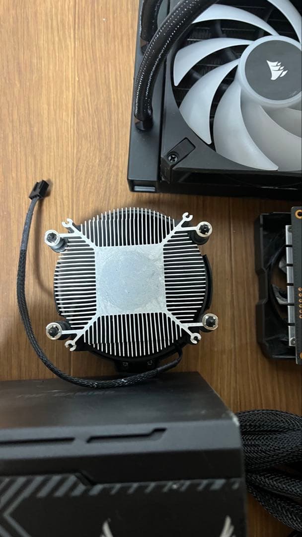 PC部品 4点セット動作は未認品