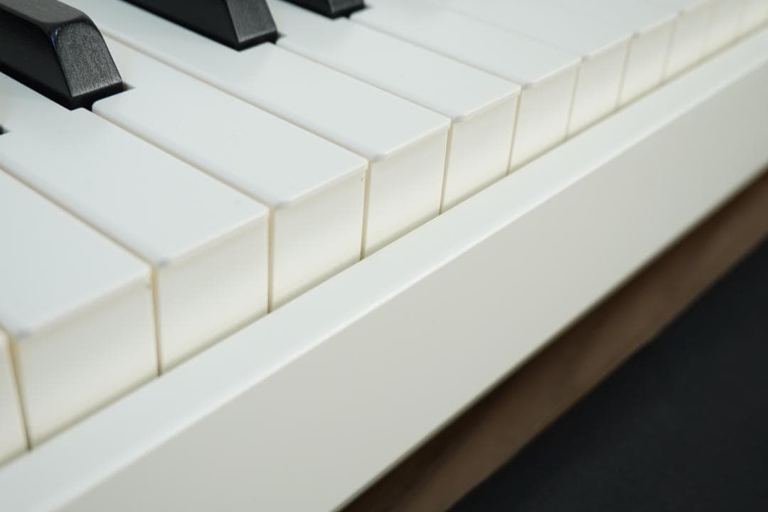 美品使用10回程度のみほぼ未使用 CASIO 電子ピアノ PX-160 ゴールド