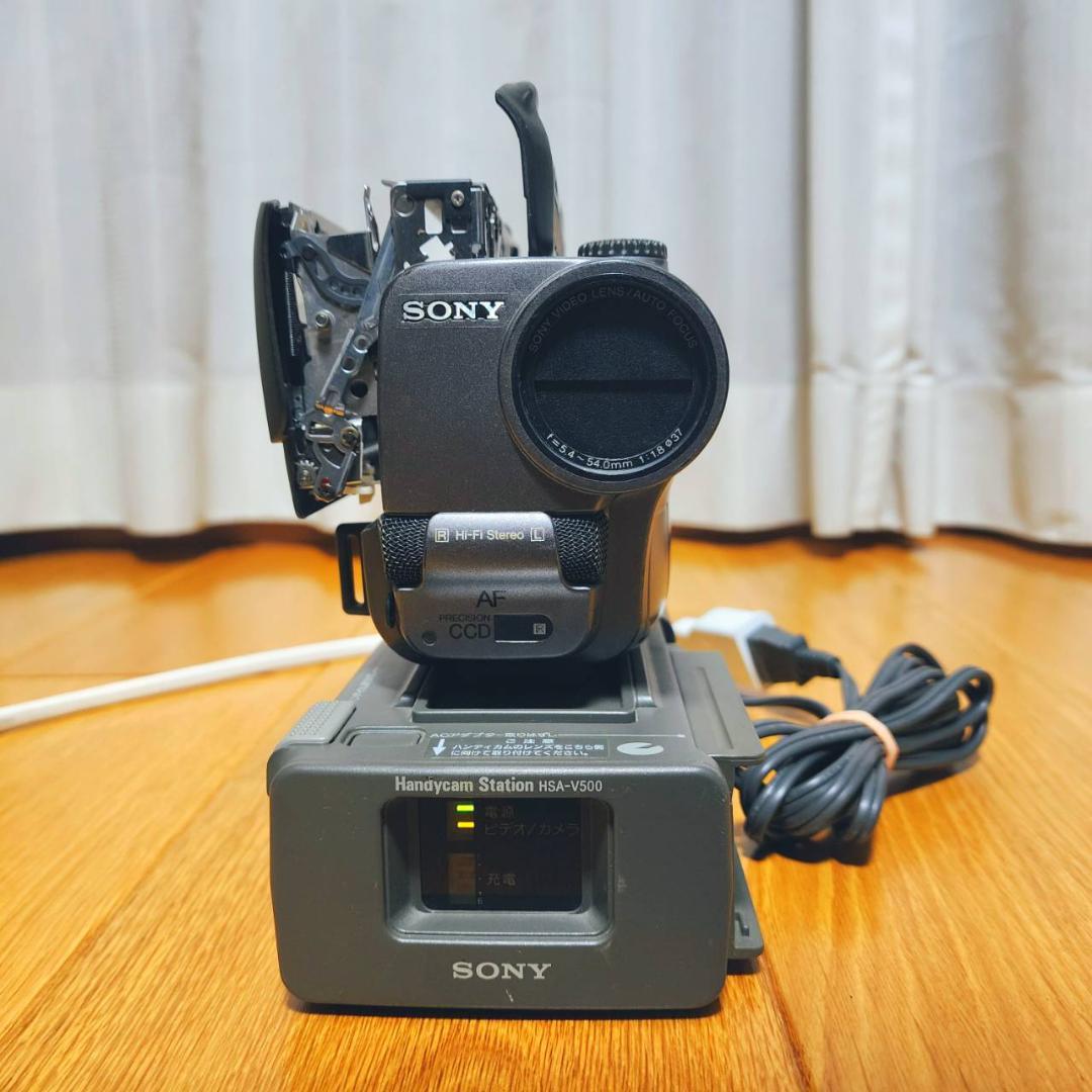 【動作確認済】SONY Hi8 高画質 8ミリ ビデオカメラ CCD-TR3