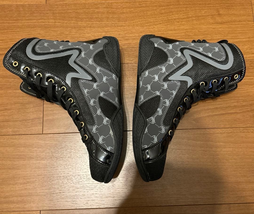 【新品未使用】VENUM ELITE EVO MONOGRAM ボクシング