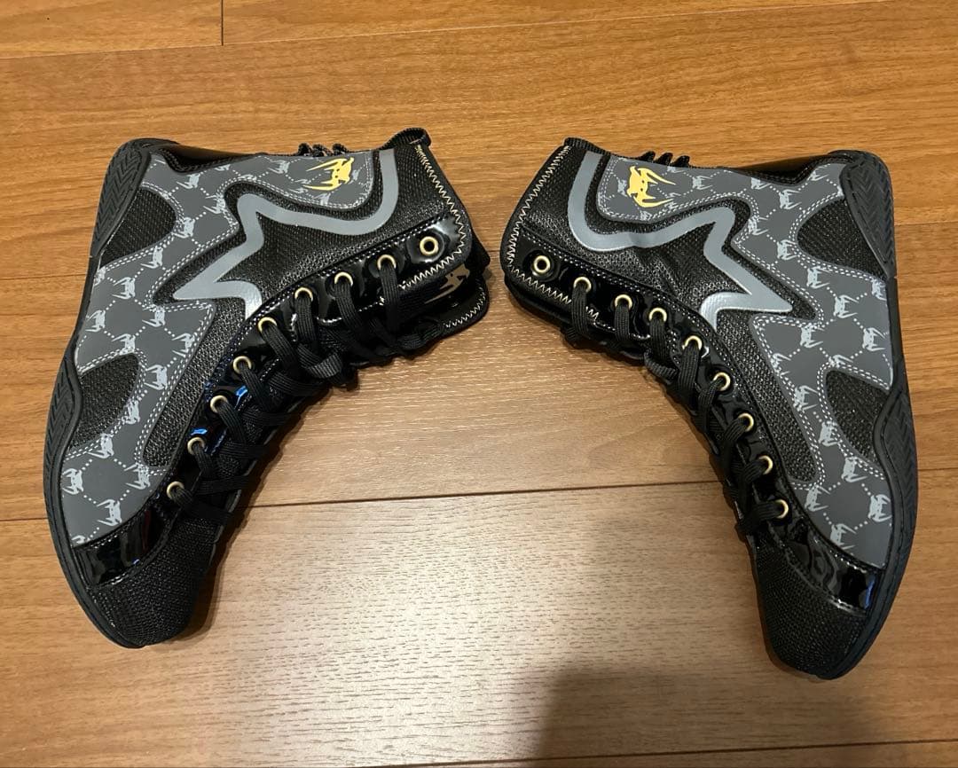 【新品未使用】VENUM ELITE EVO MONOGRAM ボクシング