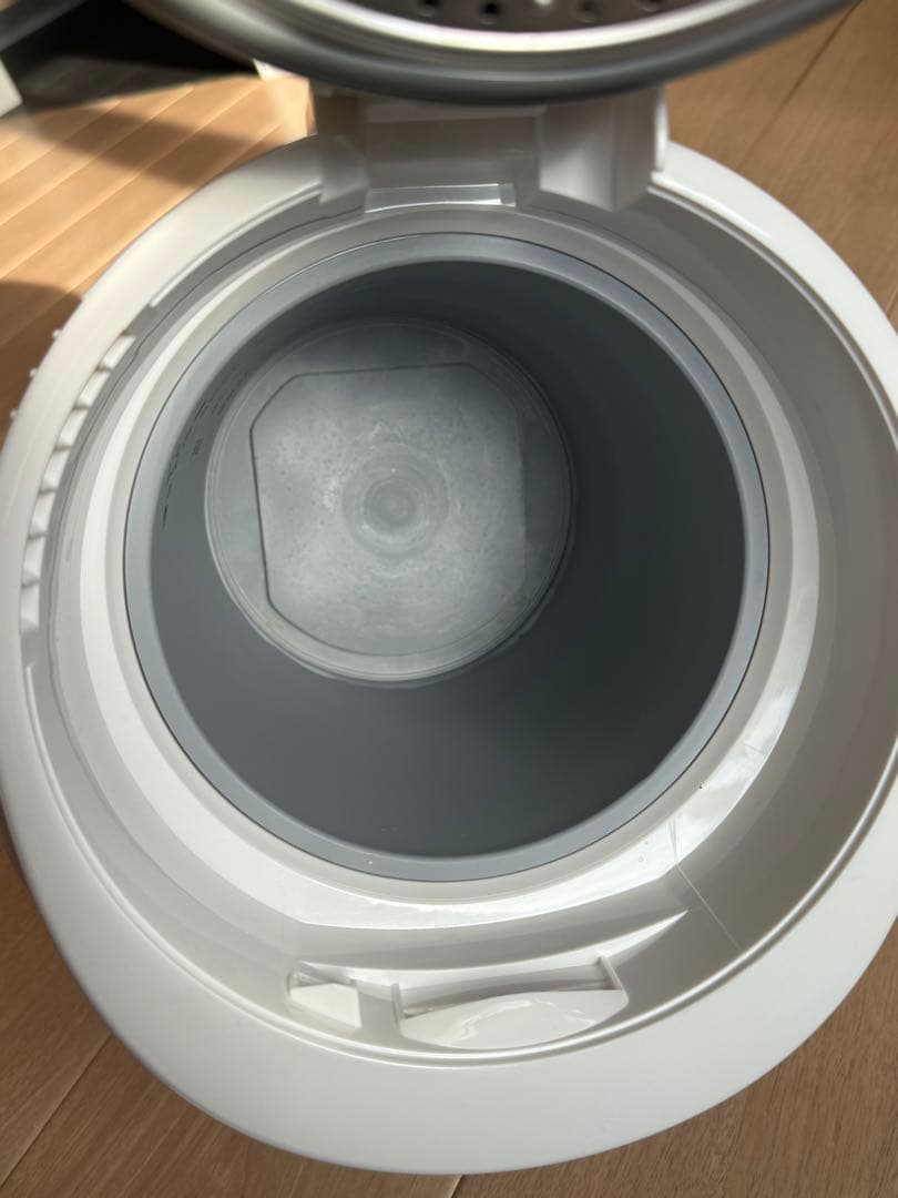 2022年製　象印 EE-RR50 スチーム式加湿器　ホワイト