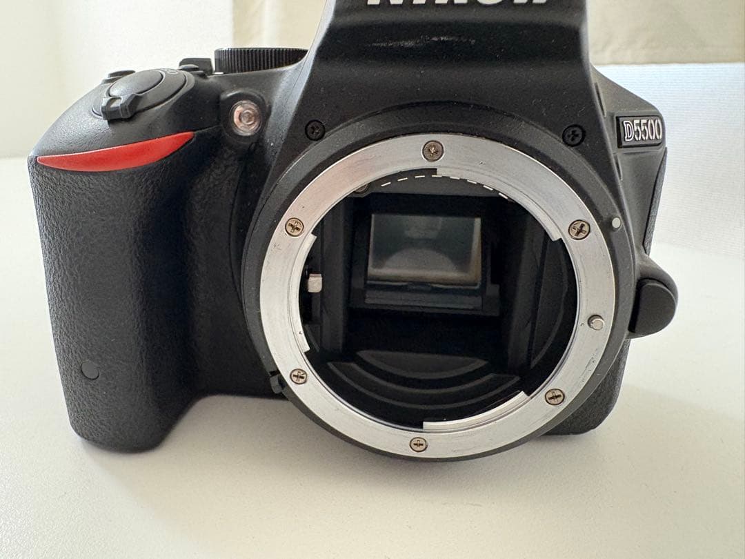 Nikon D5500 デジタル一眼レフカメラ ダブルズームキット