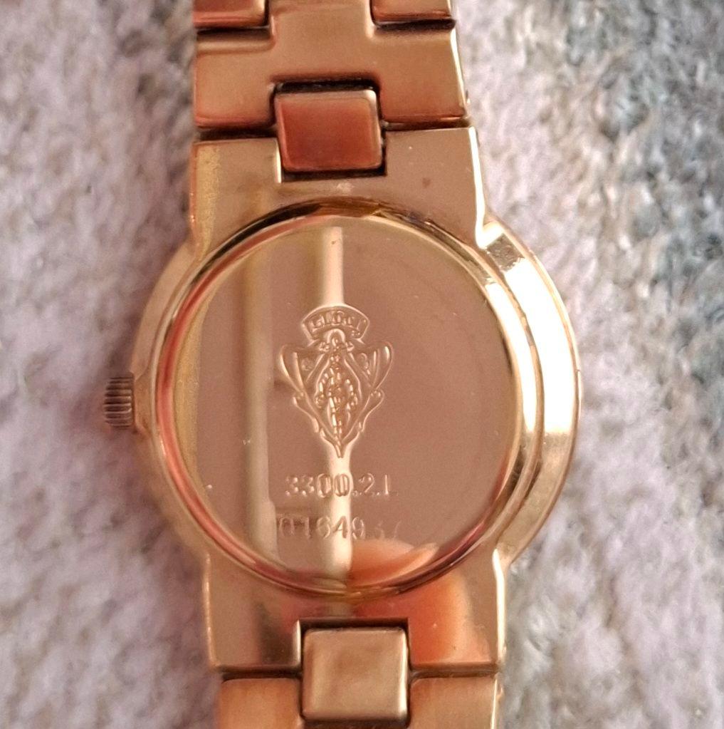 GUCCI　ダイヤ　レディース時計