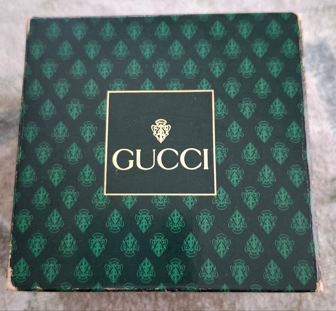 GUCCI　ダイヤ　レディース時計