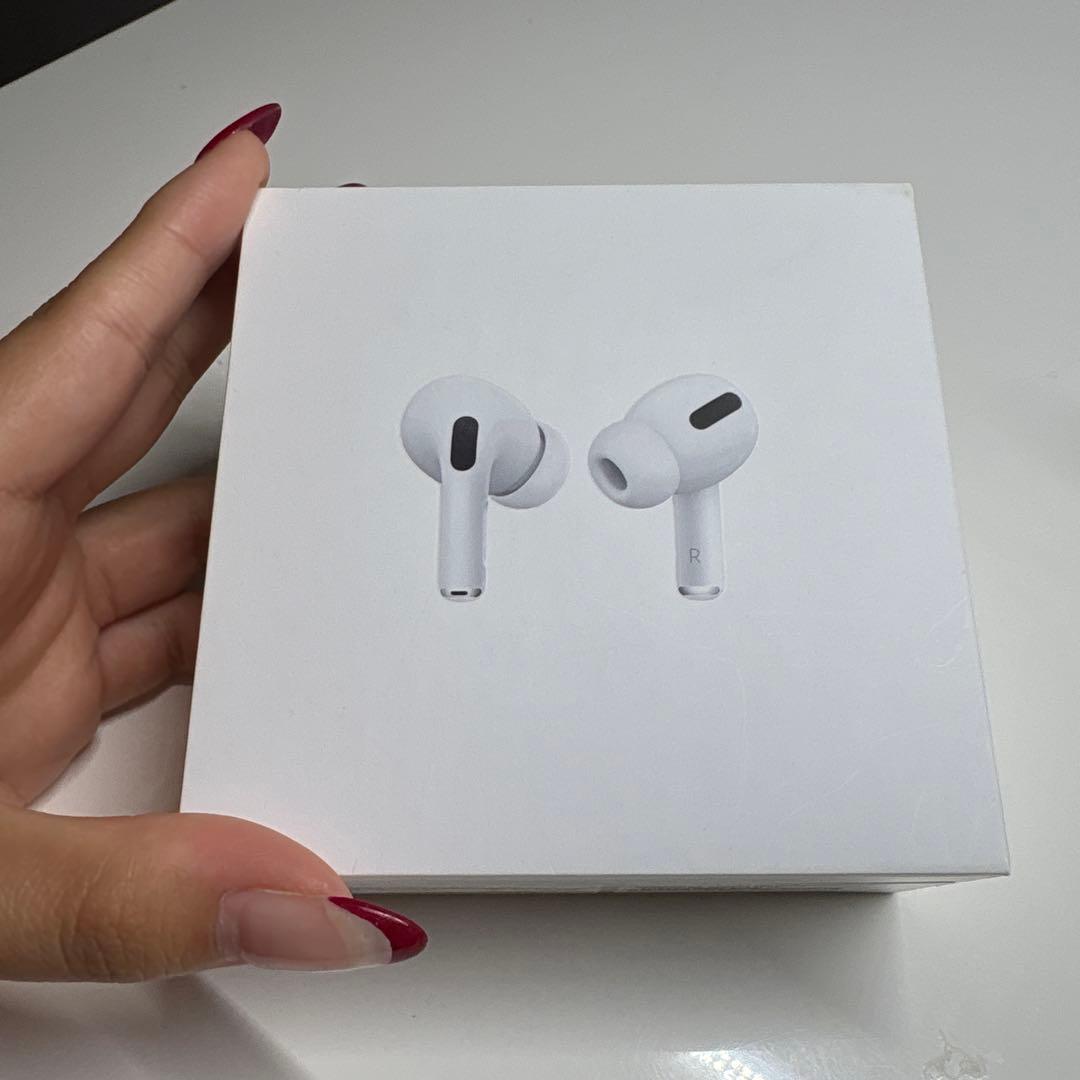 Apple AirPods 本体 充電ケース付き