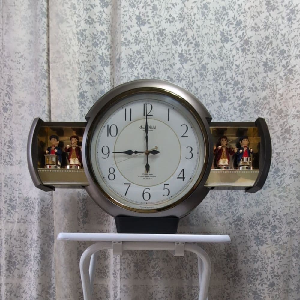 【マリリン】スモールワールド　音楽隊　掛時計　リズム時計　からくり時計