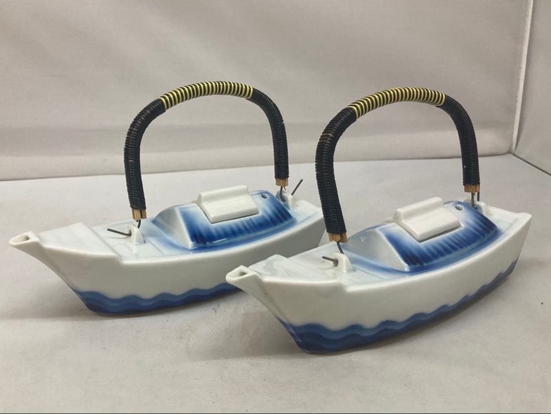 B294s「船形　酒器」一対　肥前 福泉造　共箱　銚子　懐石道具　茶道具