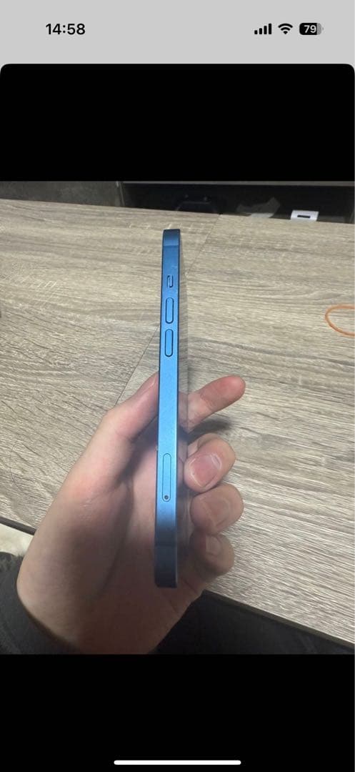 iPhone 13 青 256GBです！ 箱とかはないです