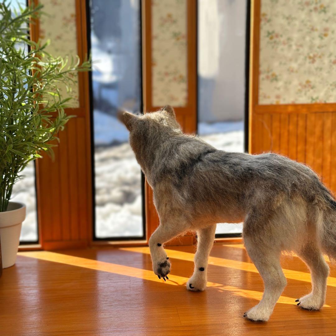 【羊毛フェルト オオカミ 狼 】 ドールハウス 1/6 置物