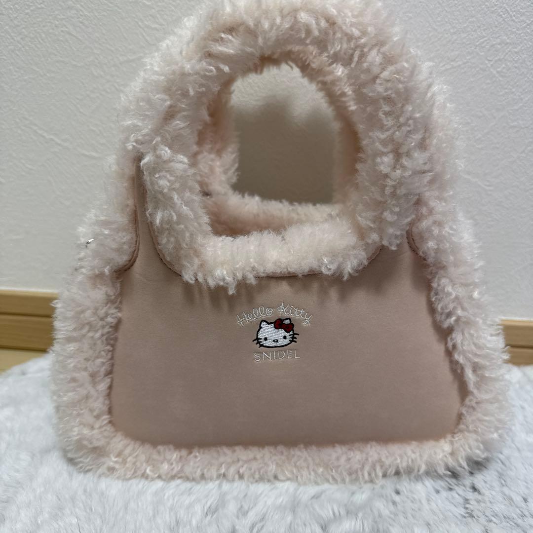【HELLO KITTY】バッグ　スナイデル