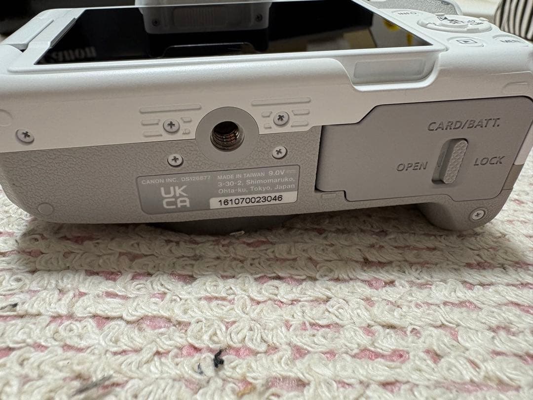 CanonEOSR50ミラーレス一眼レンズ2本セットSD64GB付き